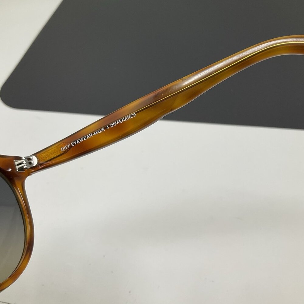 DIFF Cosmo Polarized Sunglasses - image 4